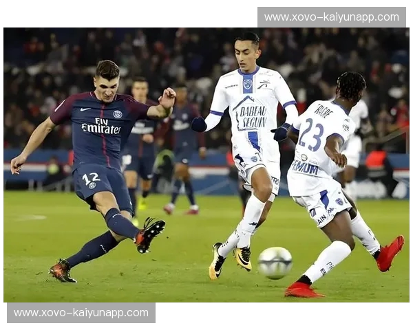 朗斯vs拉瓦勒：法乙赛场上的宿命对决与激情碰撞